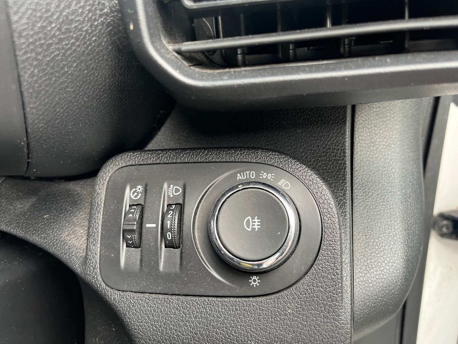 Used Vauxhall Combo 2020 for sale - 76881582: Photo 31