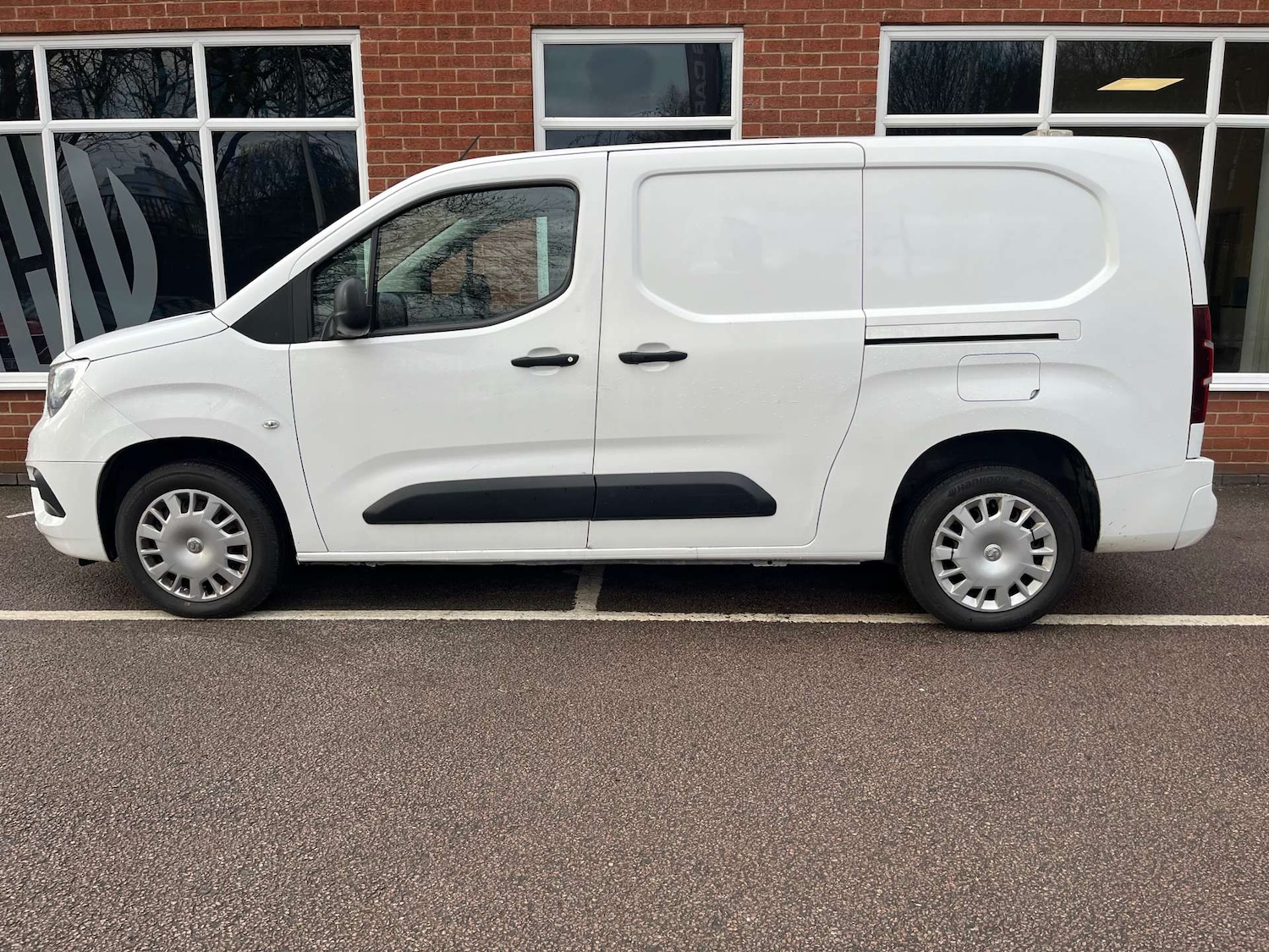 Used Vauxhall Combo 2020 for sale - 76881582: Photo 4