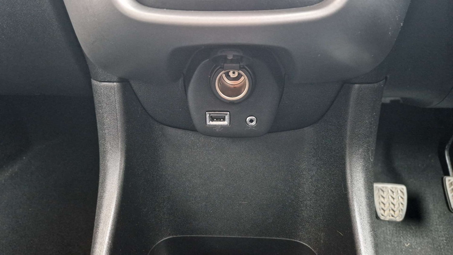 Used Toyota AYGO 2019 for sale - 76767899: Photo 16