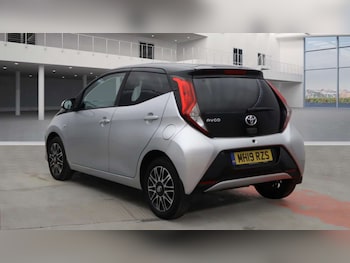 Used Toyota AYGO 2019 for sale - 76767899: Photo