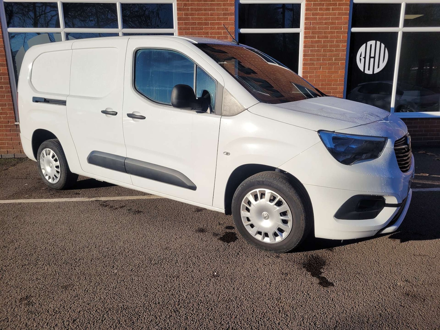 Used Vauxhall Combo 2022 for sale - 76525859: Photo 1