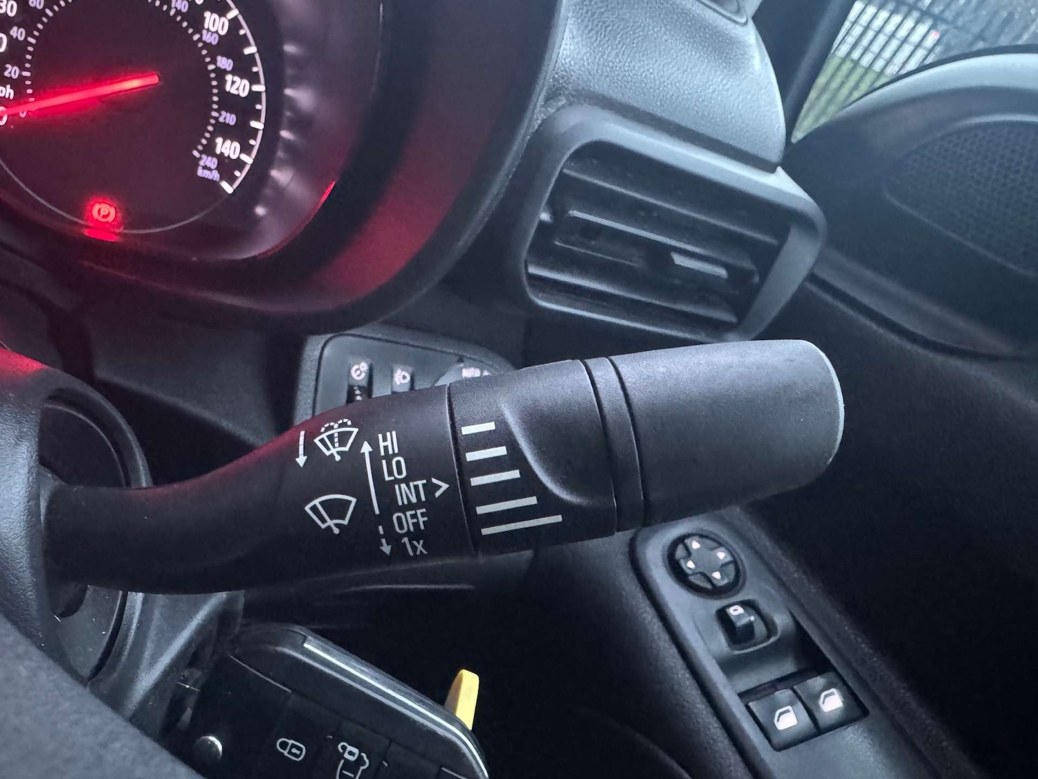 Used Vauxhall Combo 2022 for sale - 76525859: Photo 30