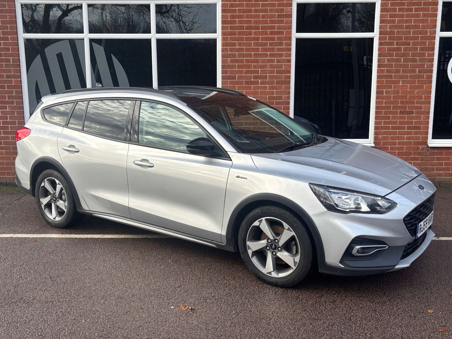 Used Ford Focus 2020 for sale - 76277595: Photo 1