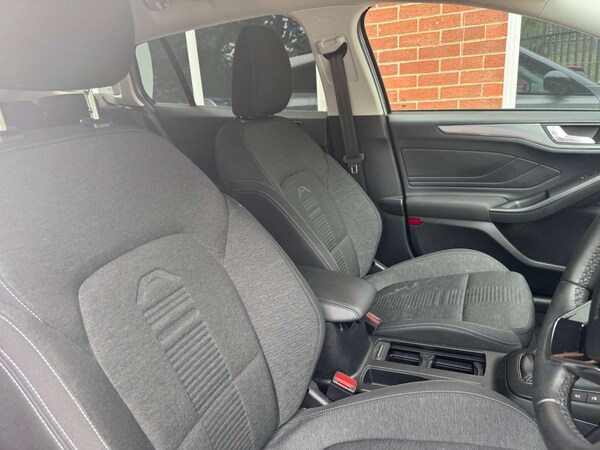 Used Ford Focus 2020 for sale - 76277595: Photo 15