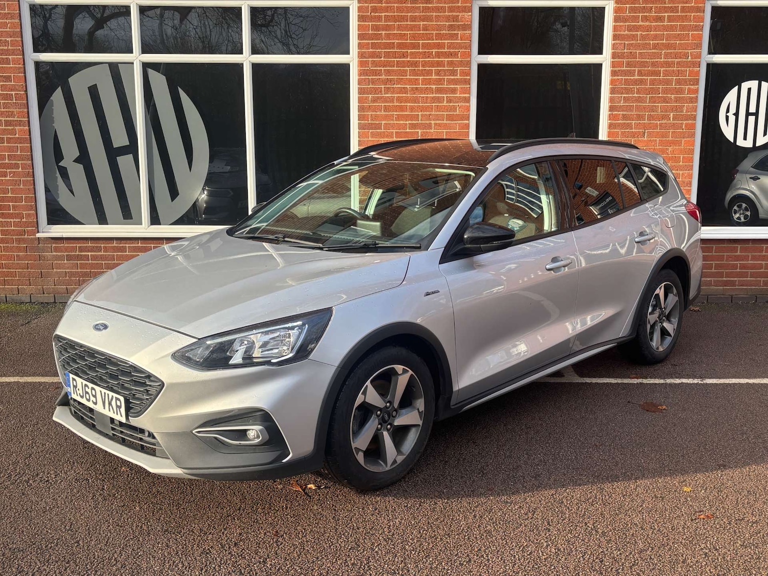 Used Ford Focus 2020 for sale - 76277595: Photo 2