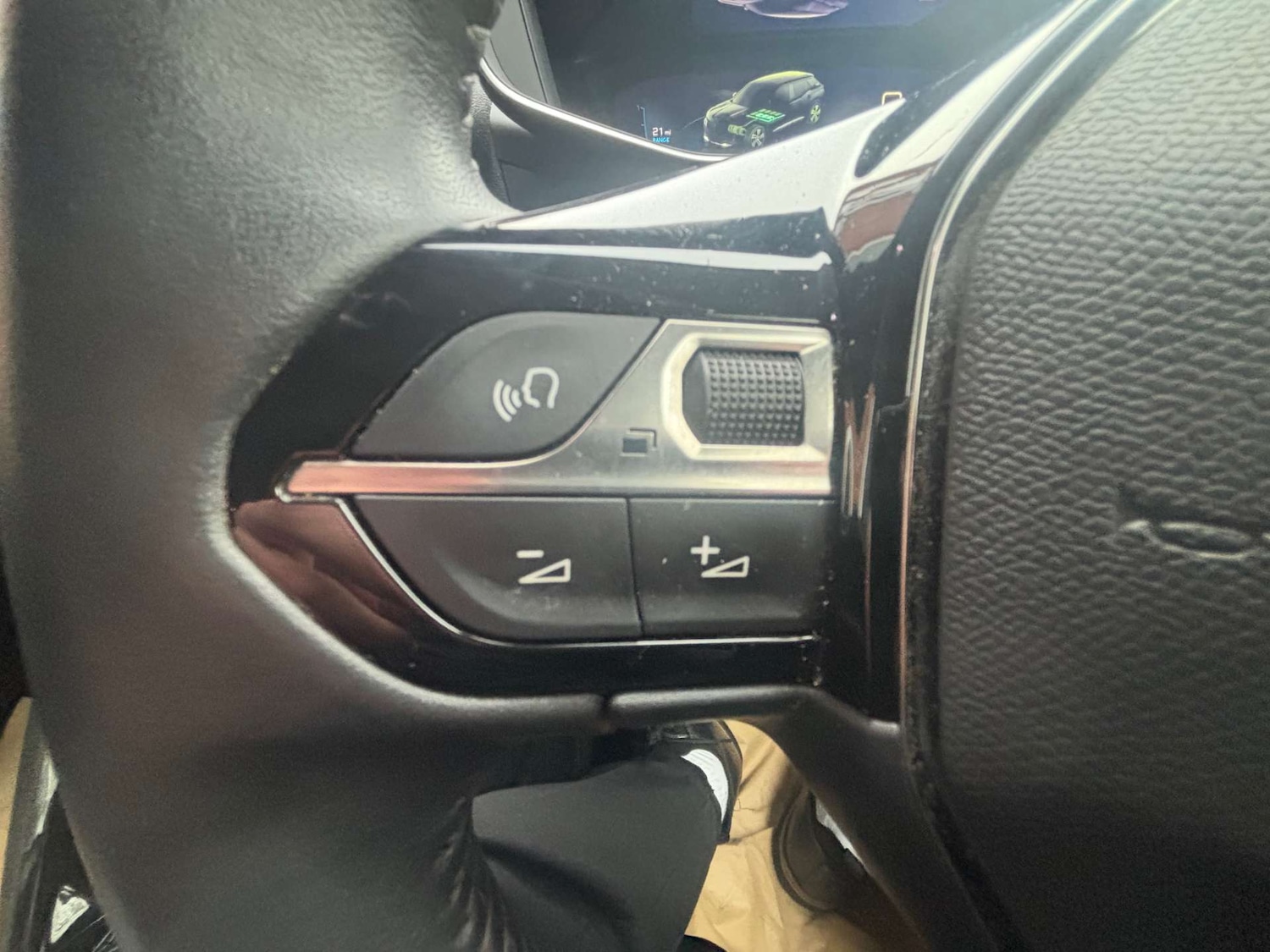 Used Peugeot 2008 2022 for sale - 76579675: Photo 33