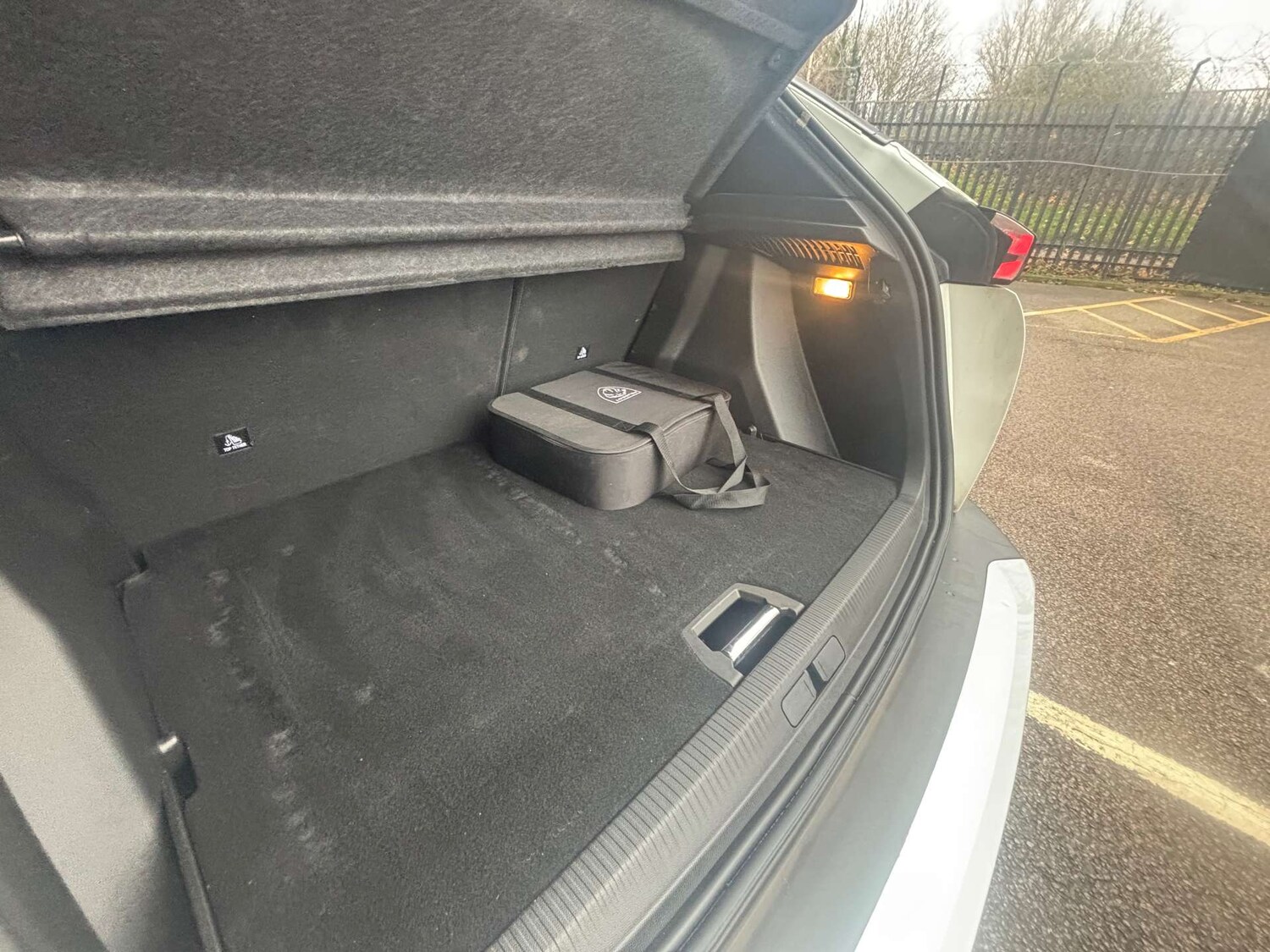 Used Peugeot 2008 2022 for sale - 76579675: Photo 38