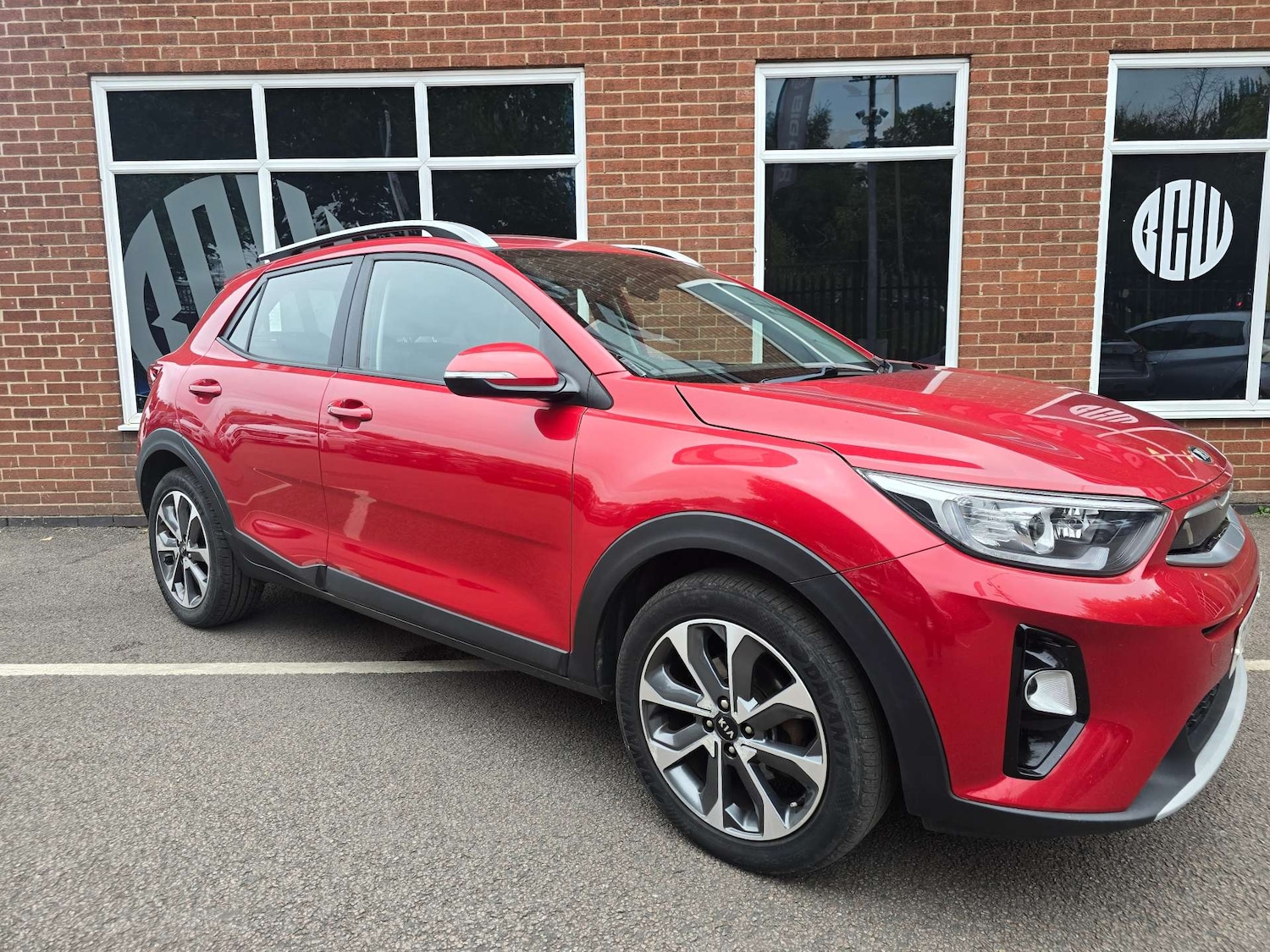 Used Kia Stonic 2019 for sale - 76280362: Photo 1