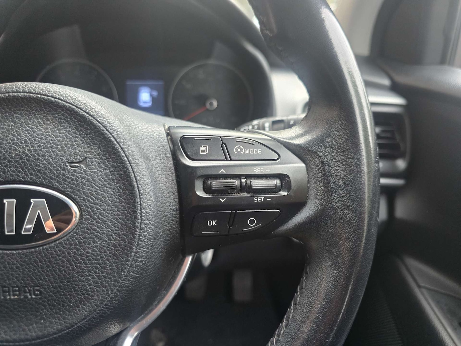 Used Kia Stonic 2019 for sale - 76280362: Photo 16