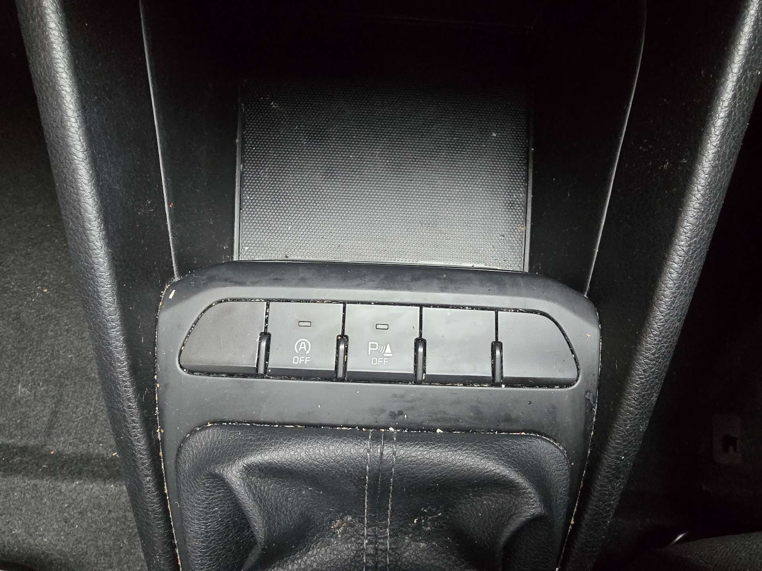 Used Kia Stonic 2019 for sale - 76280362: Photo 22