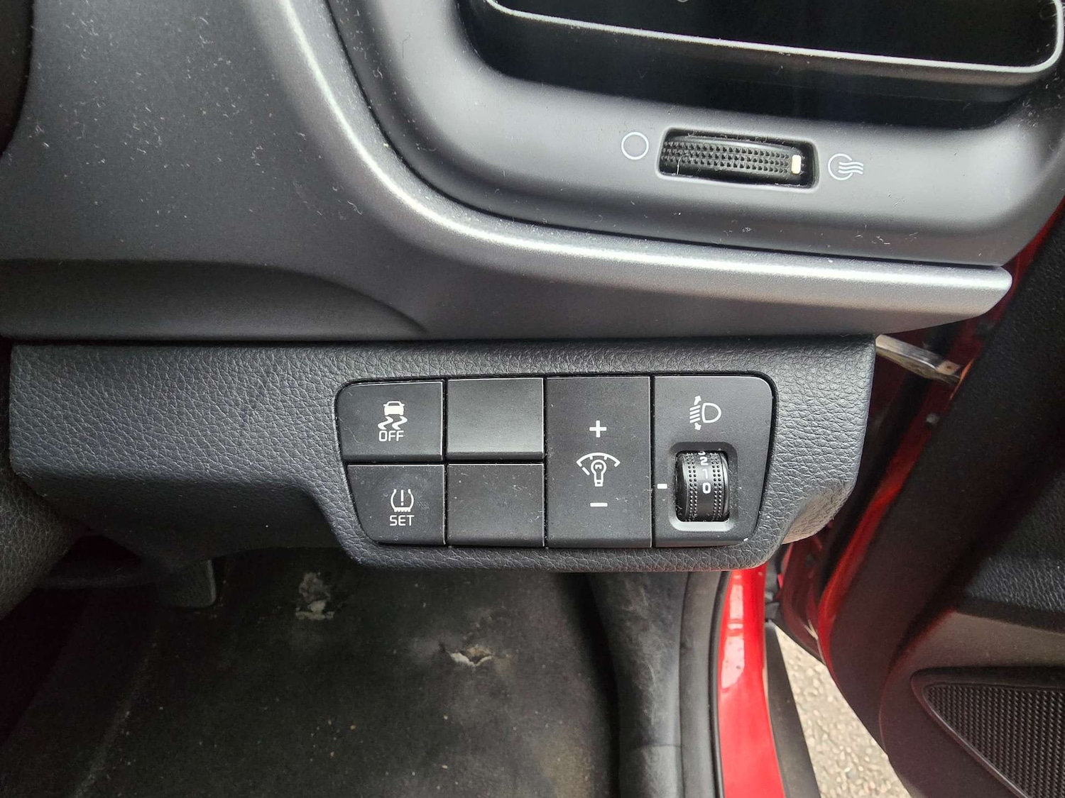 Used Kia Stonic 2019 for sale - 76280362: Photo 25