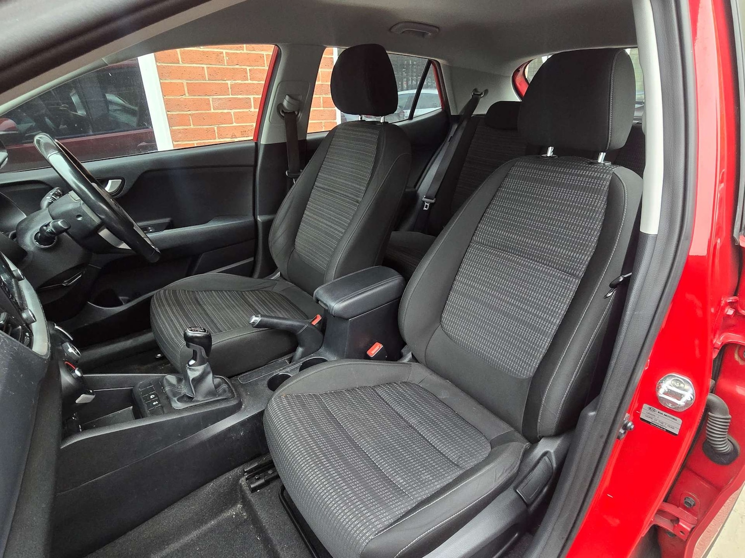 Used Kia Stonic 2019 for sale - 76280362: Photo 29