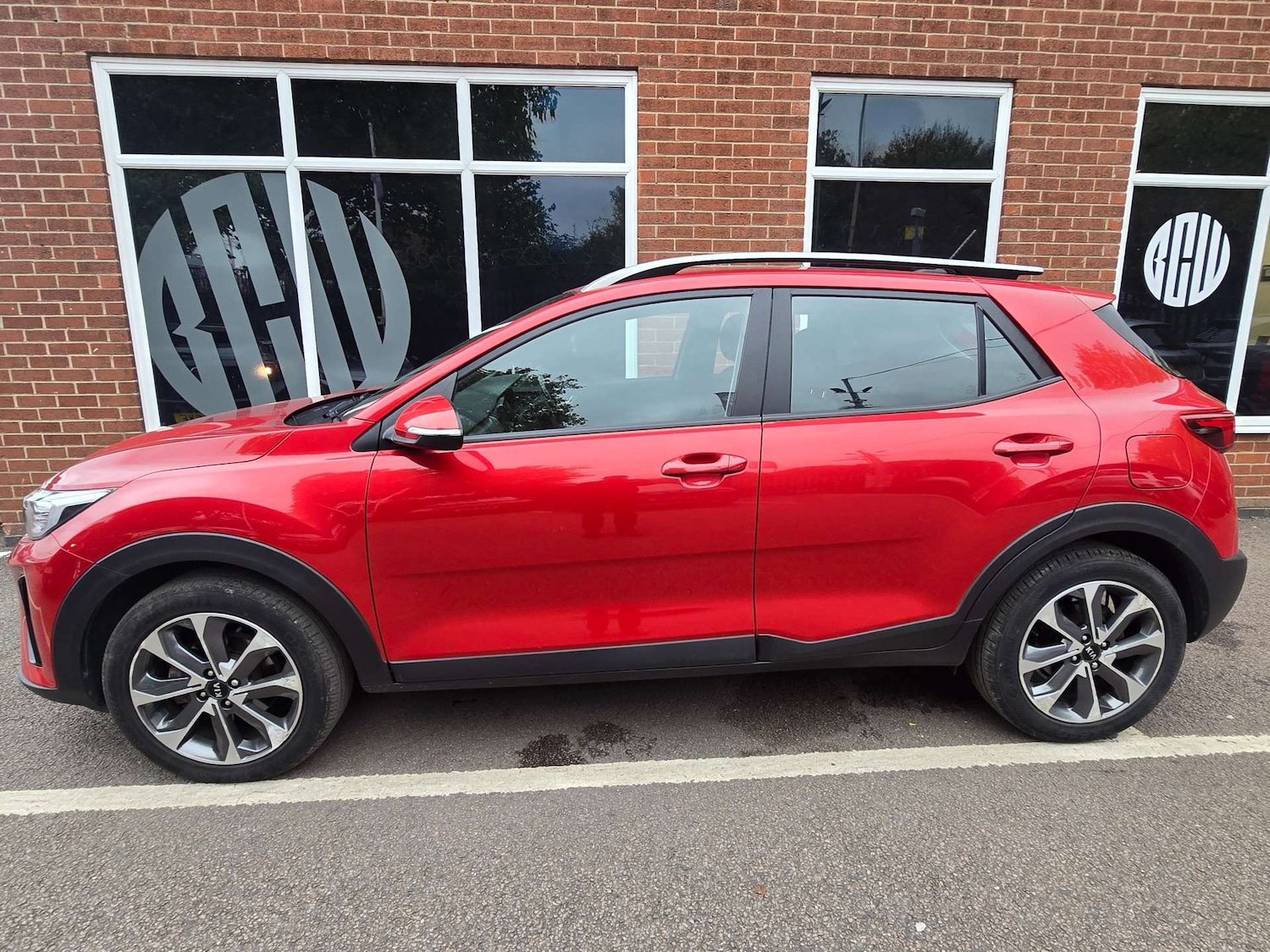 Used Kia Stonic 2019 for sale - 76280362: Photo 3