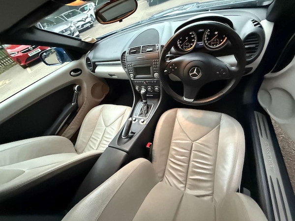 Used Mercedes-Benz SLK 2008 for sale - 76288991: Photo 18