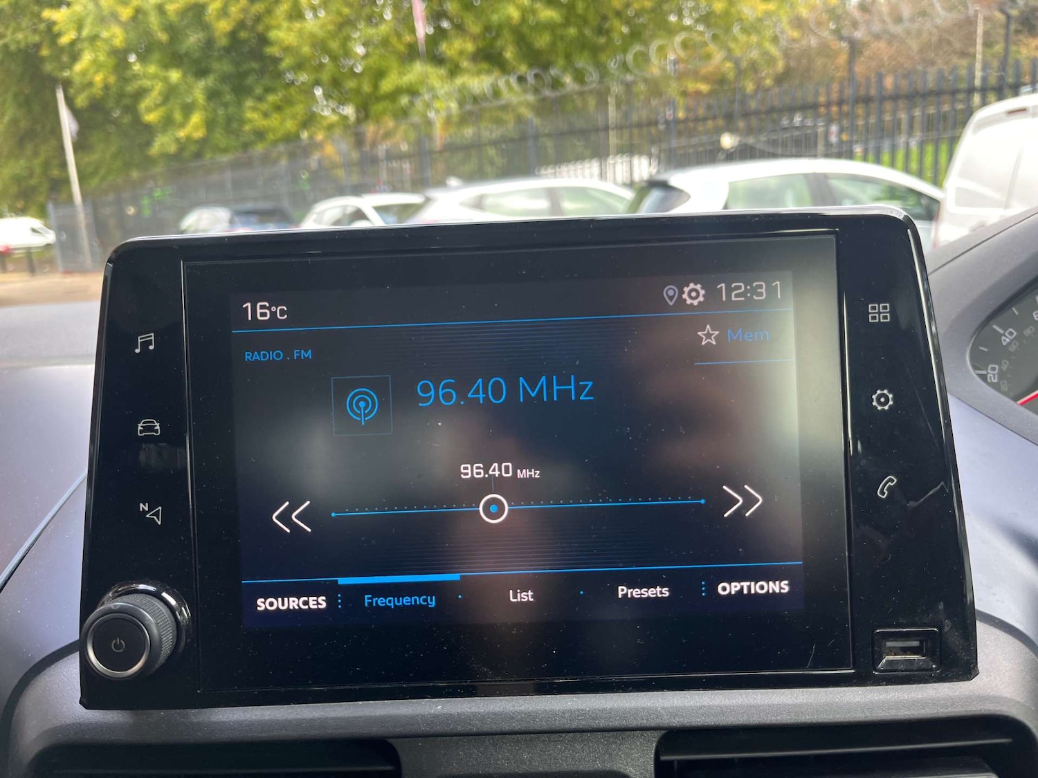 Used Peugeot Rifter 2020 for sale - 75923166: Photo 16