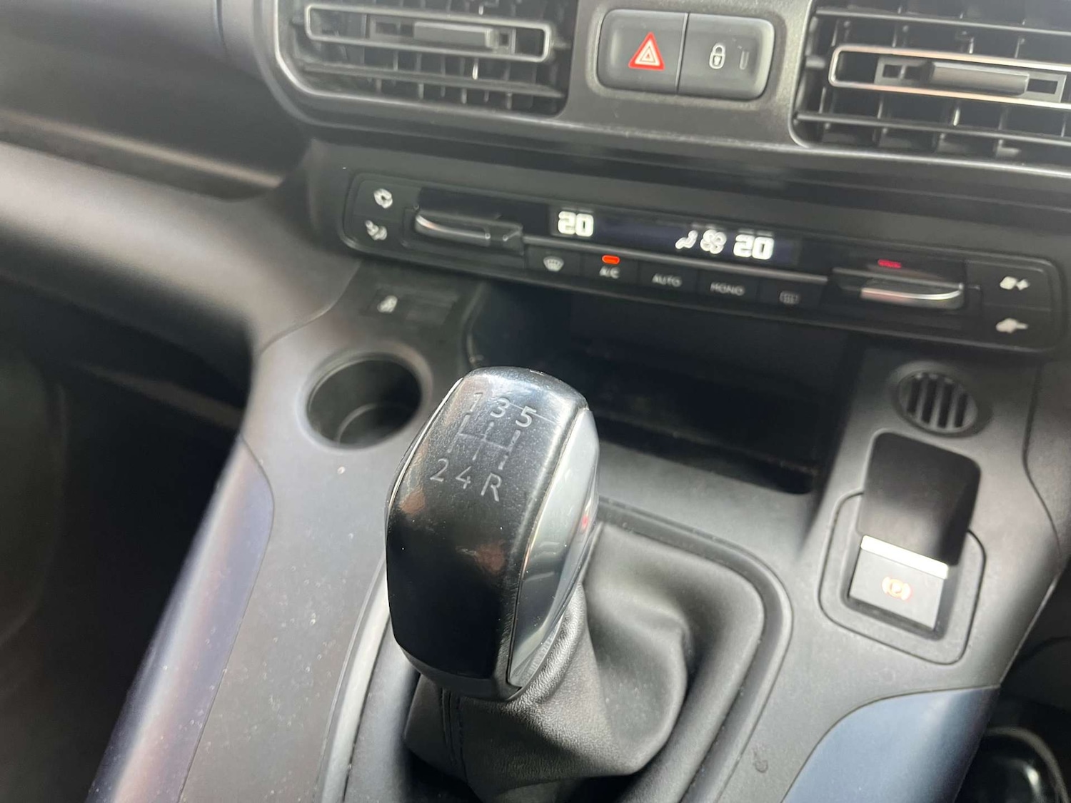 Used Peugeot Rifter 2020 for sale - 75923166: Photo 21