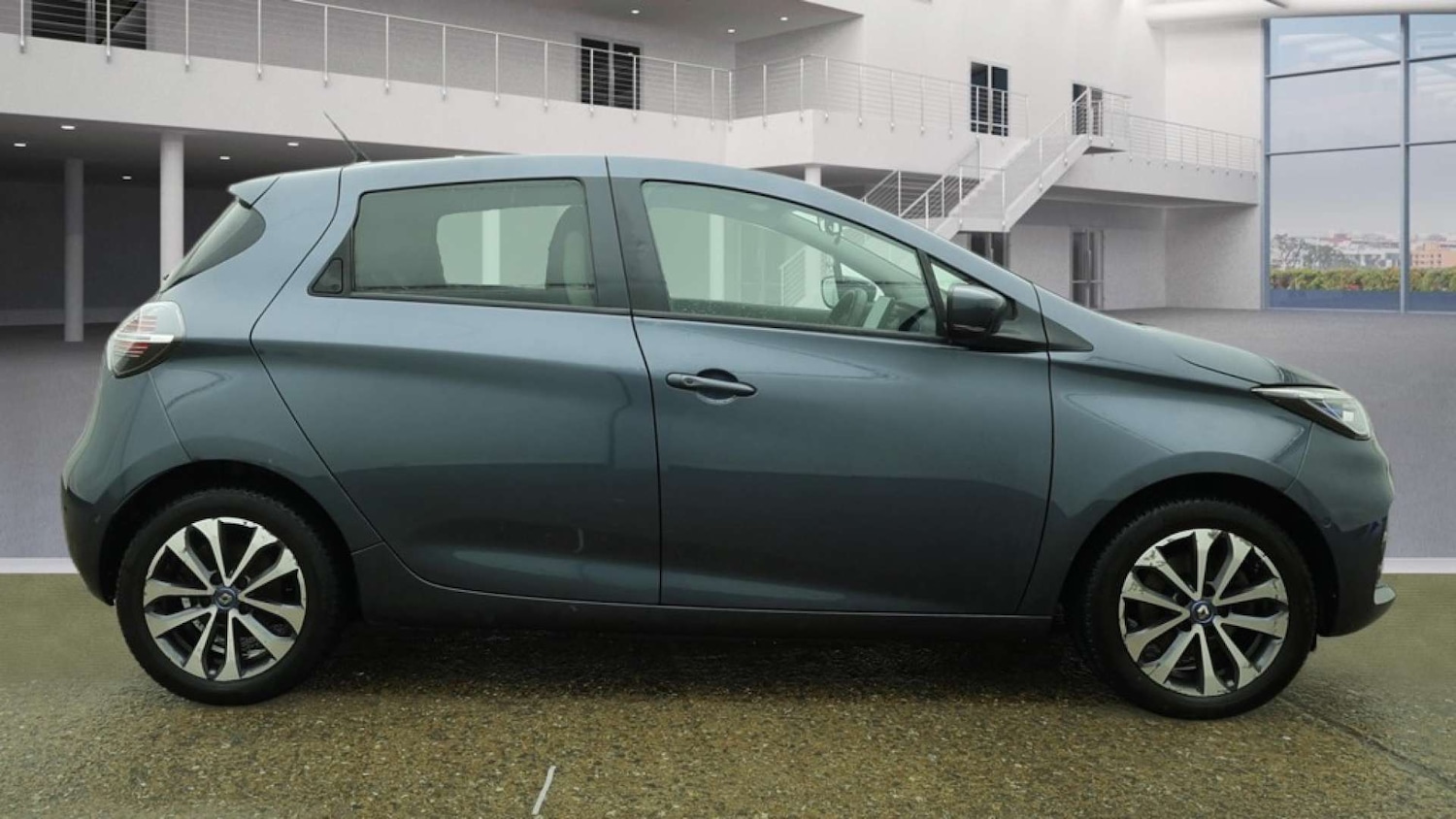 Used Renault Zoe 2021 for sale - 77409760: Photo 5
