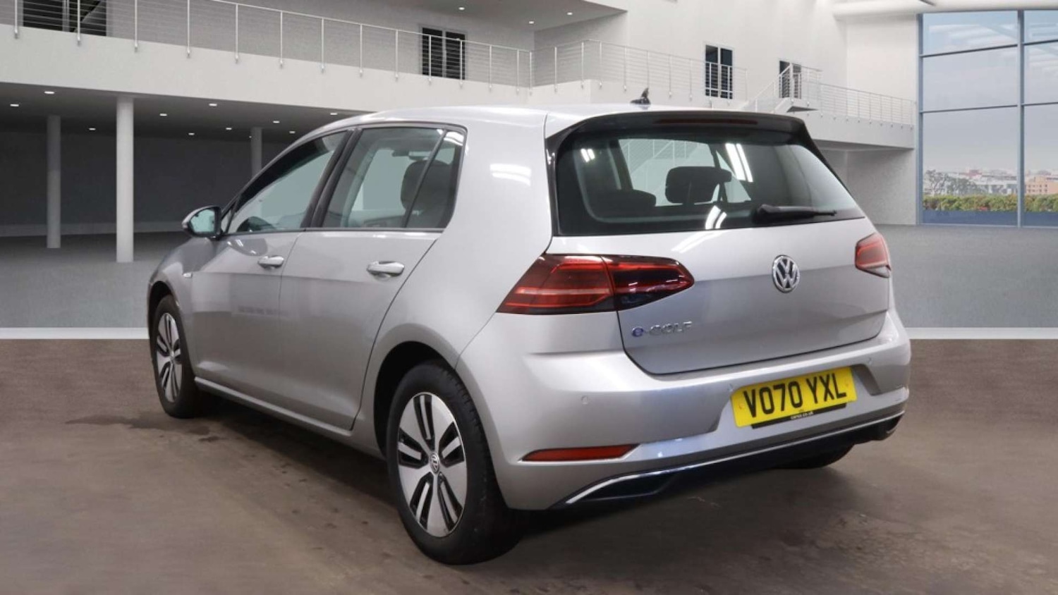 Used Volkswagen Golf 2020 for sale - 77026747: Photo 3