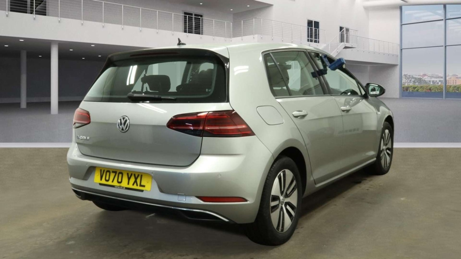Used Volkswagen Golf 2020 for sale - 77026747: Photo 4