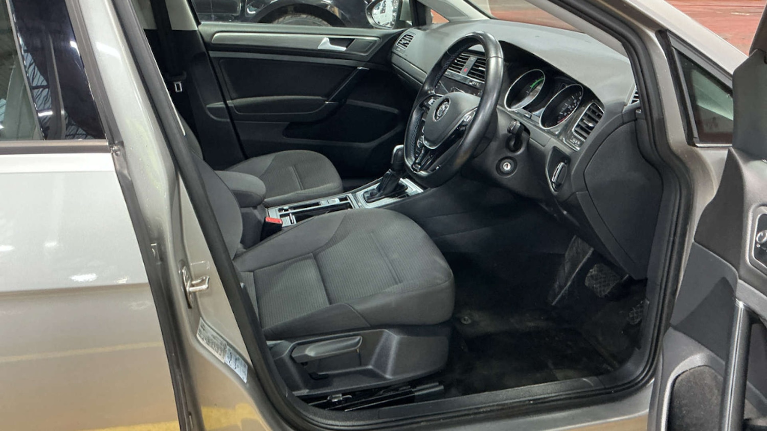 Used Volkswagen Golf 2020 for sale - 77026747: Photo 9