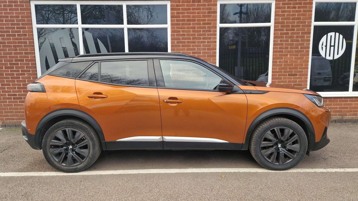 Used Peugeot 2008 2020 for sale - 76918184: Photo 2