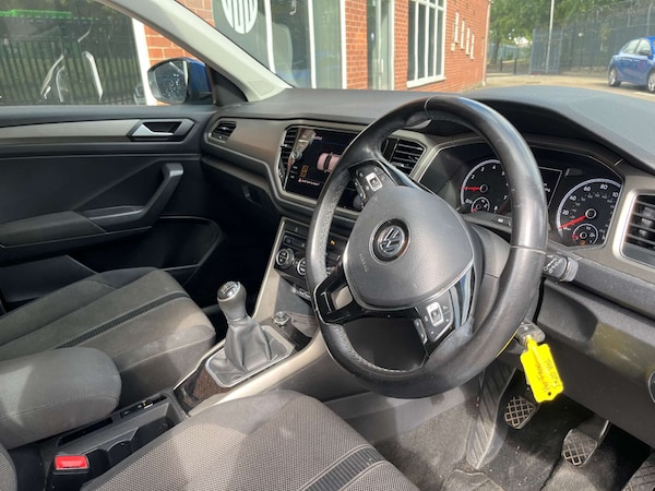 Used Volkswagen T-Roc 2020 for sale - 76277670: Photo 11