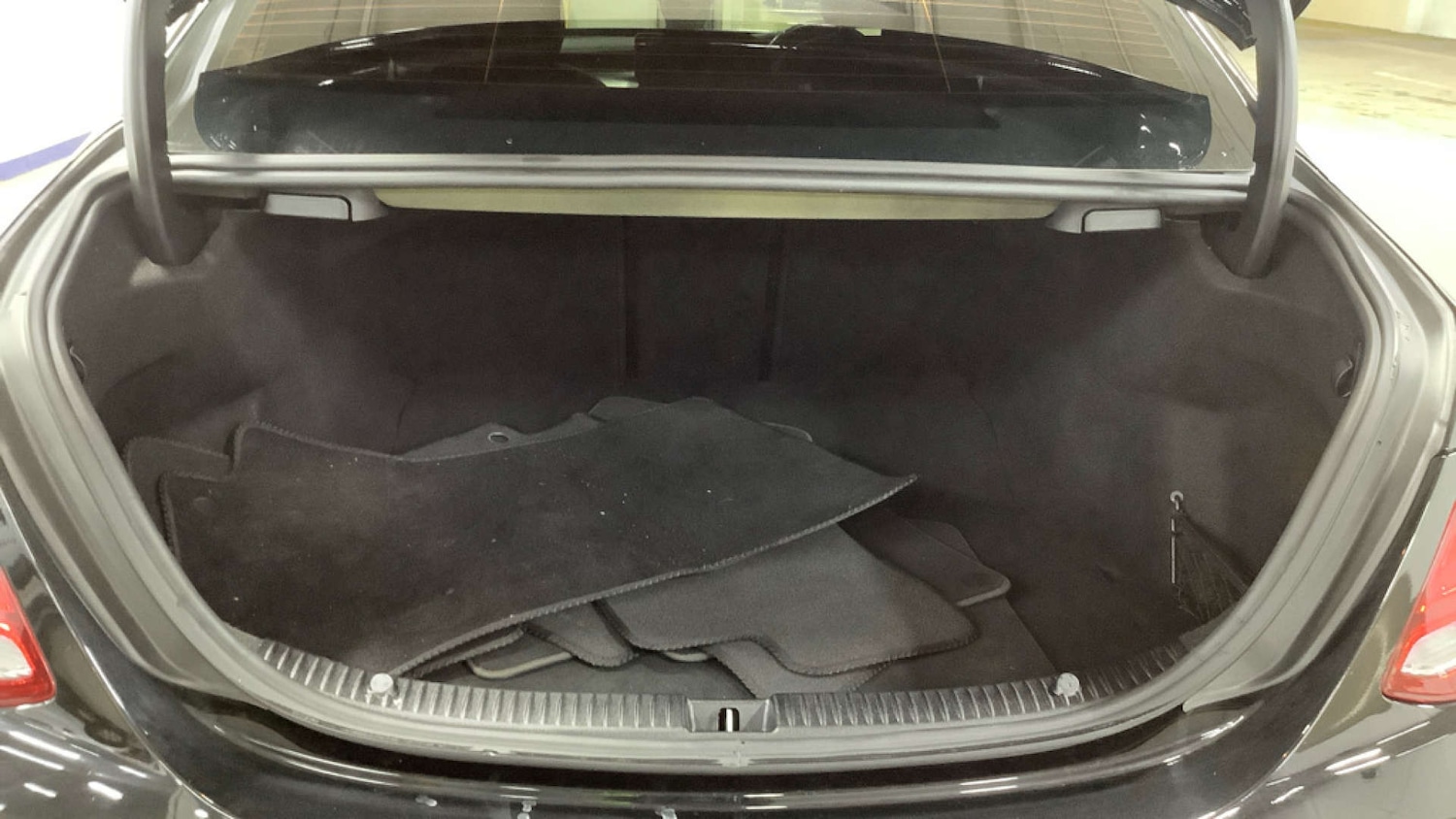 Used Mercedes-Benz C Class 2019 for sale - 77154653: Photo 7