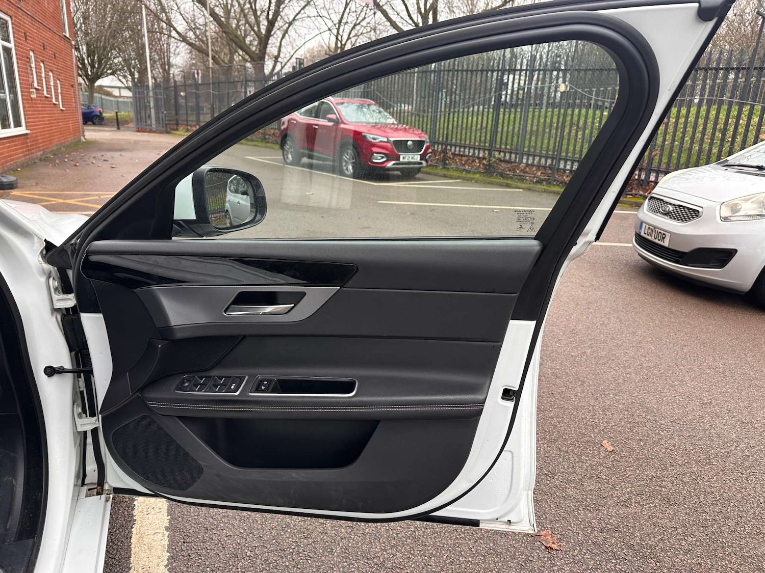 Used Jaguar XF 2018 for sale - 77152862: Photo 11