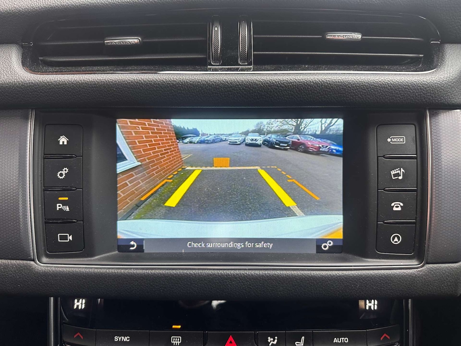 Used Jaguar XF 2018 for sale - 77152862: Photo 34