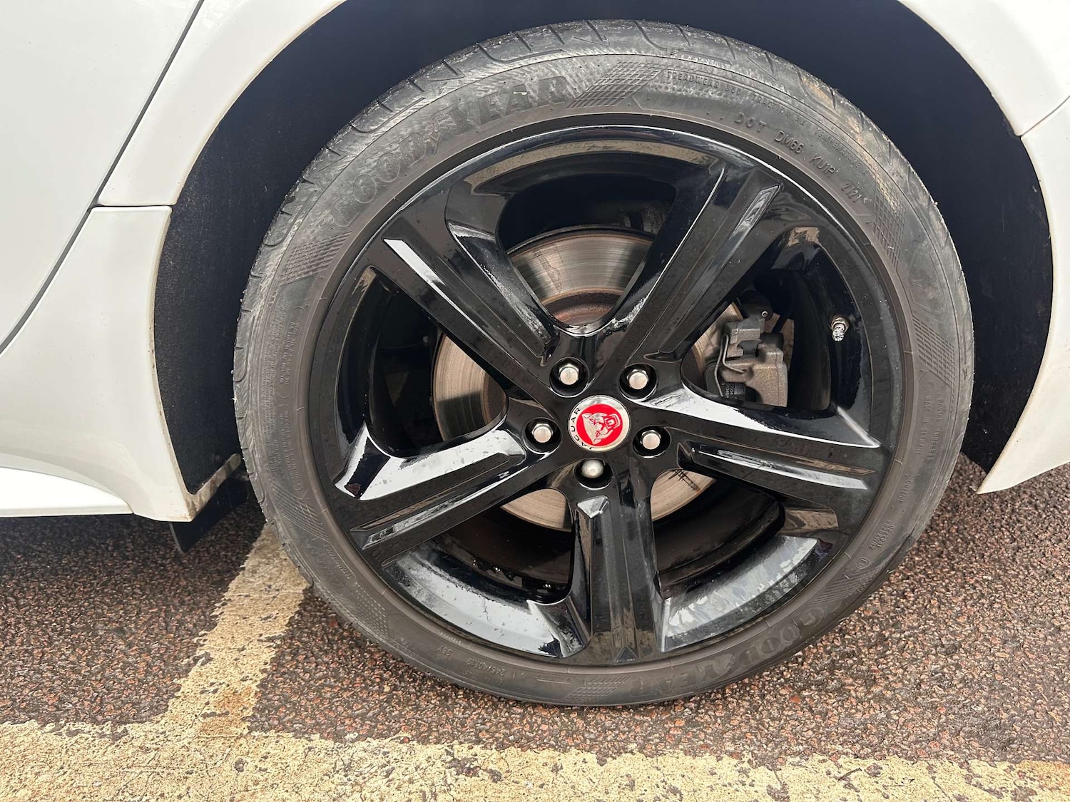 Used Jaguar XF 2018 for sale - 77152862: Photo 41