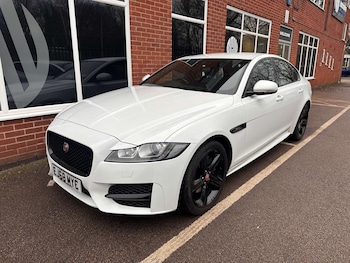 Used Jaguar XF 2018 for sale - 77152862: Photo