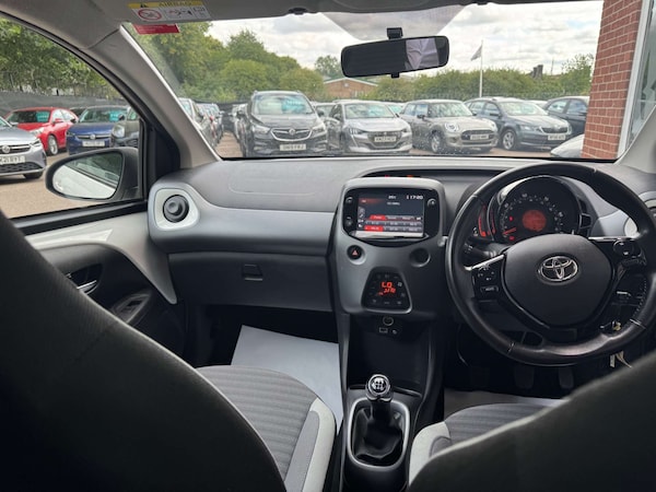 Used Toyota AYGO 2019 for sale - 75585878: Photo 24