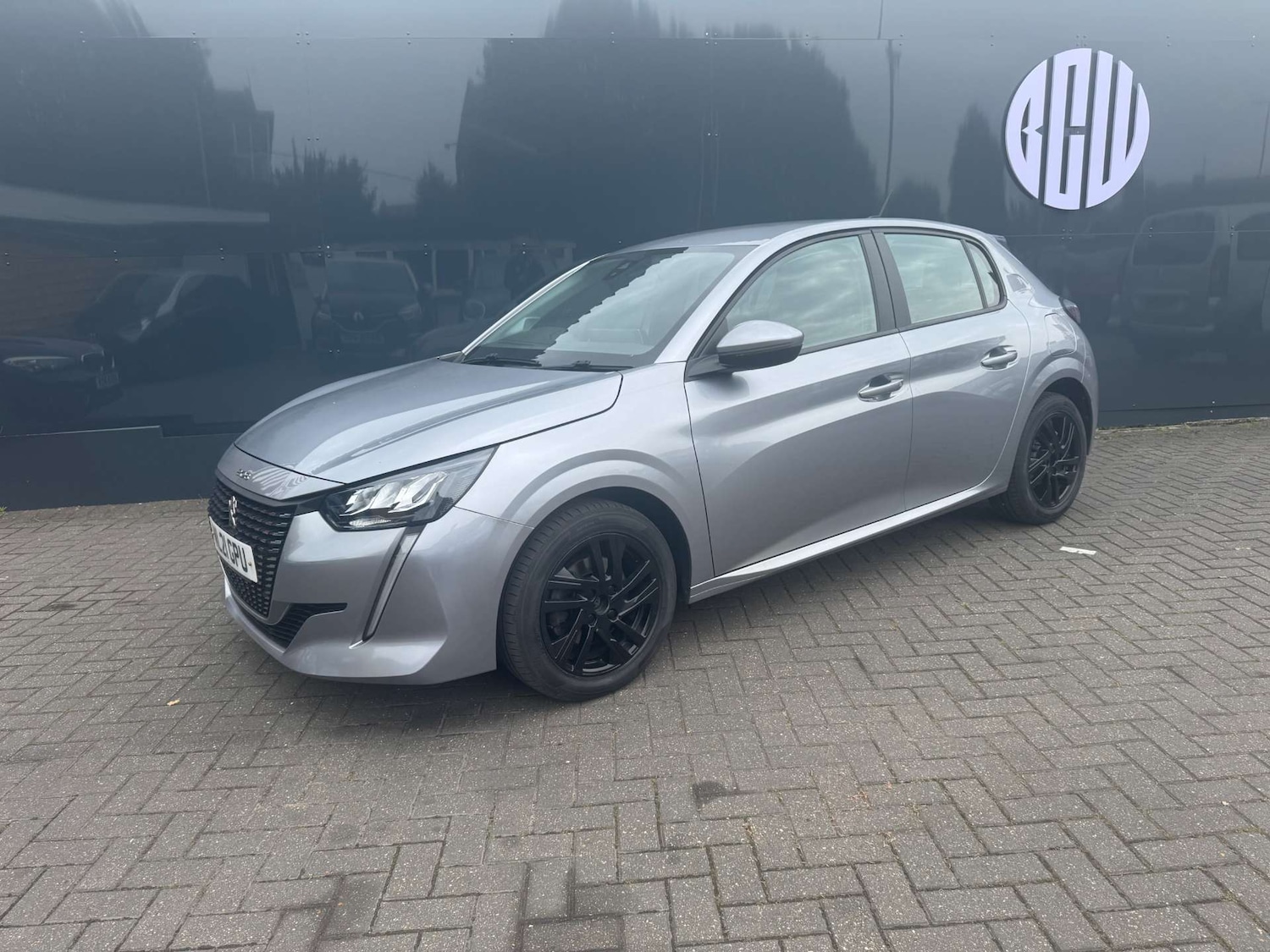 Used Peugeot 208 2021 for sale - 76554470: Photo 2