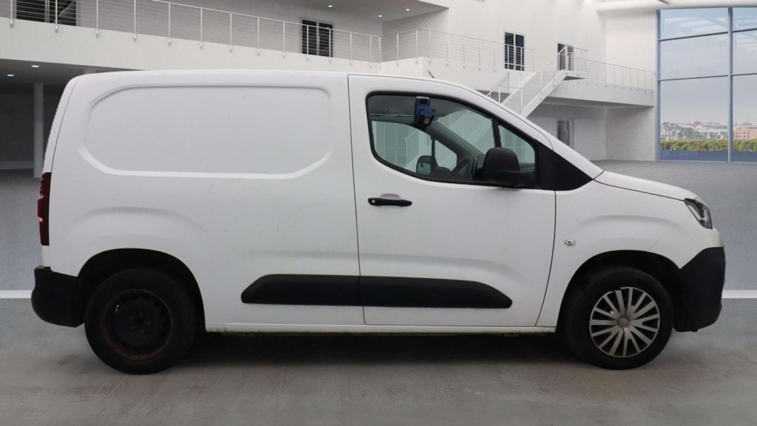 Used Citroen Berlingo 2022 for sale - 77837308: Photo 5