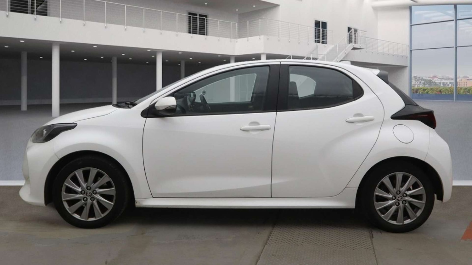 Used Toyota Yaris 2022 for sale - 76577496: Photo 6