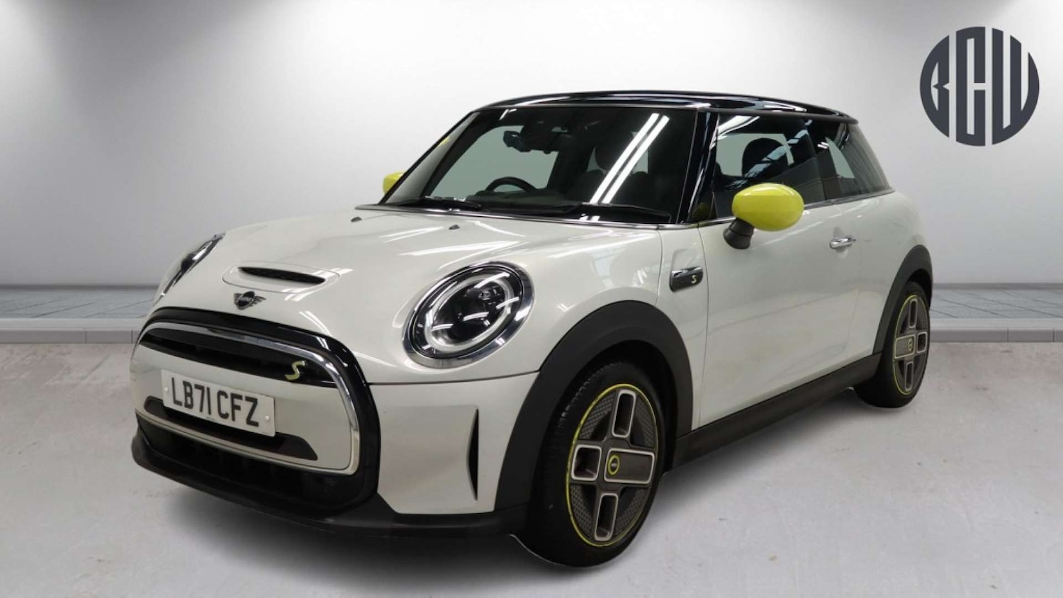 Used MINI Hatch 2022 for sale - 77807472: Photo 2