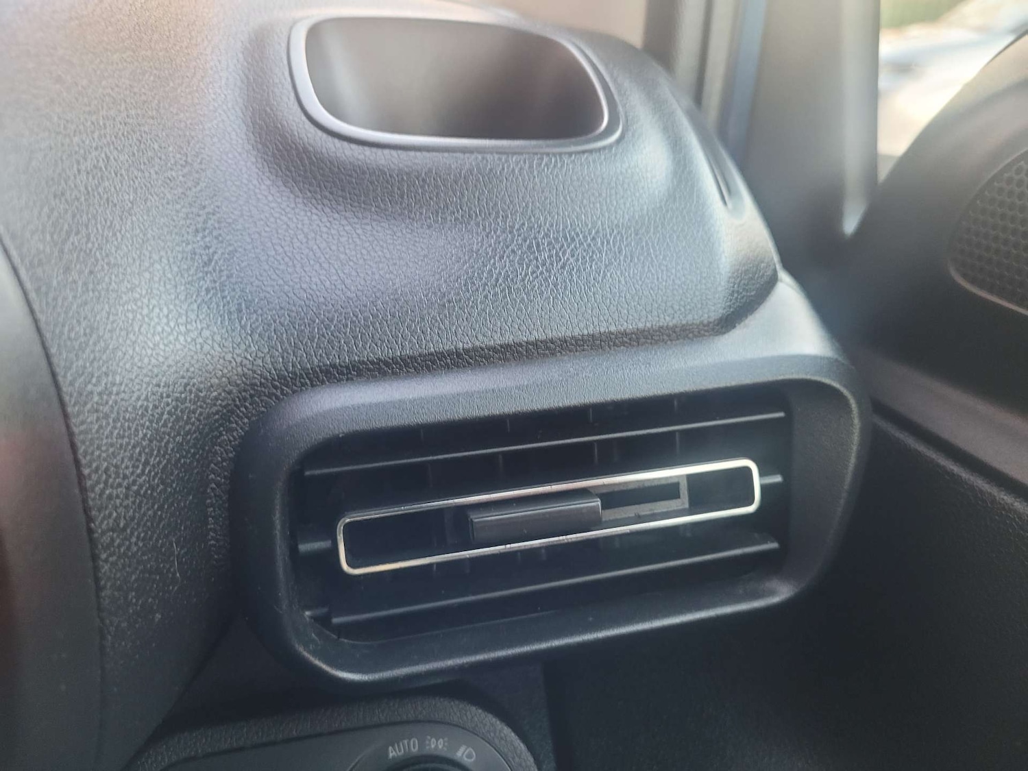 Used Vauxhall Combo Life 2019 for sale - 75753399: Photo 32