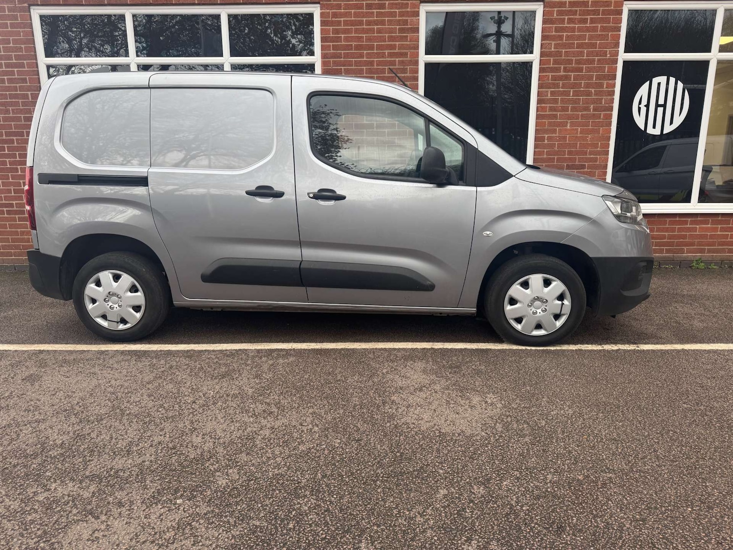 Used Toyota ProAce 2021 for sale - 76586345: Photo 2