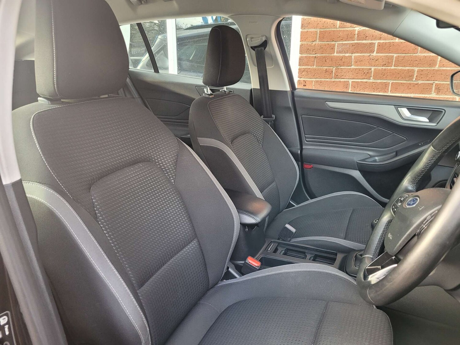 Used Ford Focus 2022 for sale - 76628246: Photo 30