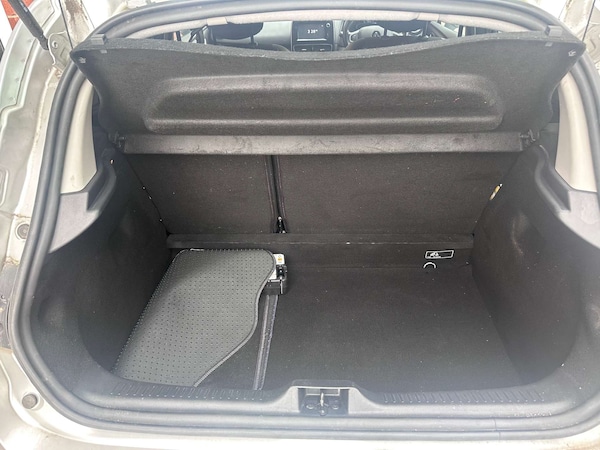 Used Renault Clio 2018 for sale - 76120458: Photo 11