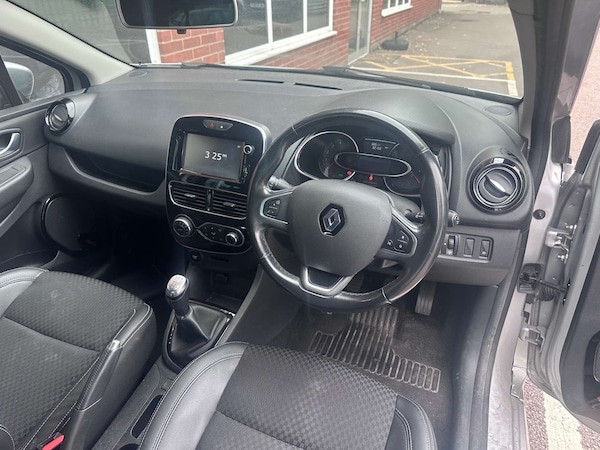 Used Renault Clio 2018 for sale - 76120458: Photo 12