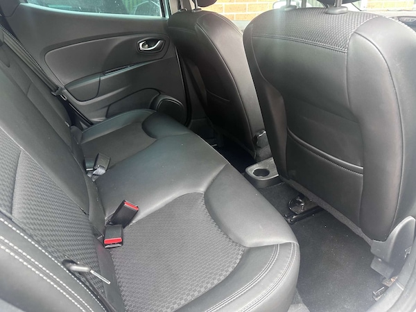 Used Renault Clio 2018 for sale - 76120458: Photo 17
