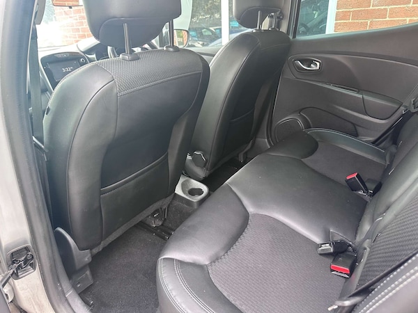 Used Renault Clio 2018 for sale - 76120458: Photo 19