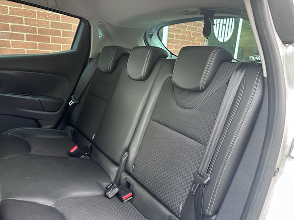 Used Renault Clio 2018 for sale - 76120458: Photo 20