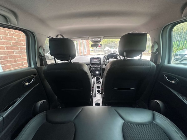 Used Renault Clio 2018 for sale - 76120458: Photo 21