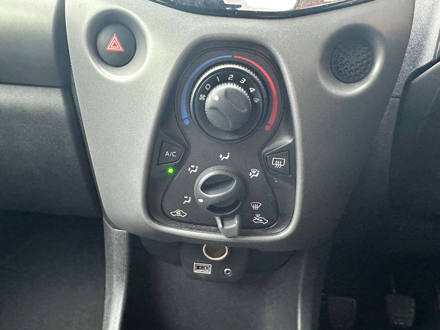 Used Toyota AYGO 2020 for sale - 76601207: Photo 18