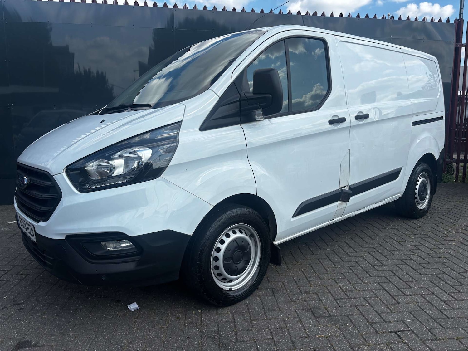 Used Ford Transit Custom 2019 for sale - 76277635: Photo 2