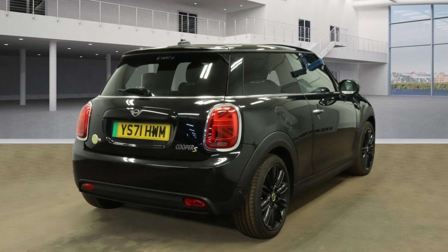 Used MINI Hatch 2021 for sale - 77766933: Photo 2