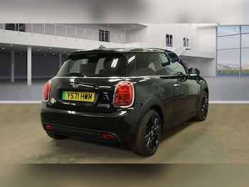Used MINI Hatch 2021 for sale - 77766933: Photo