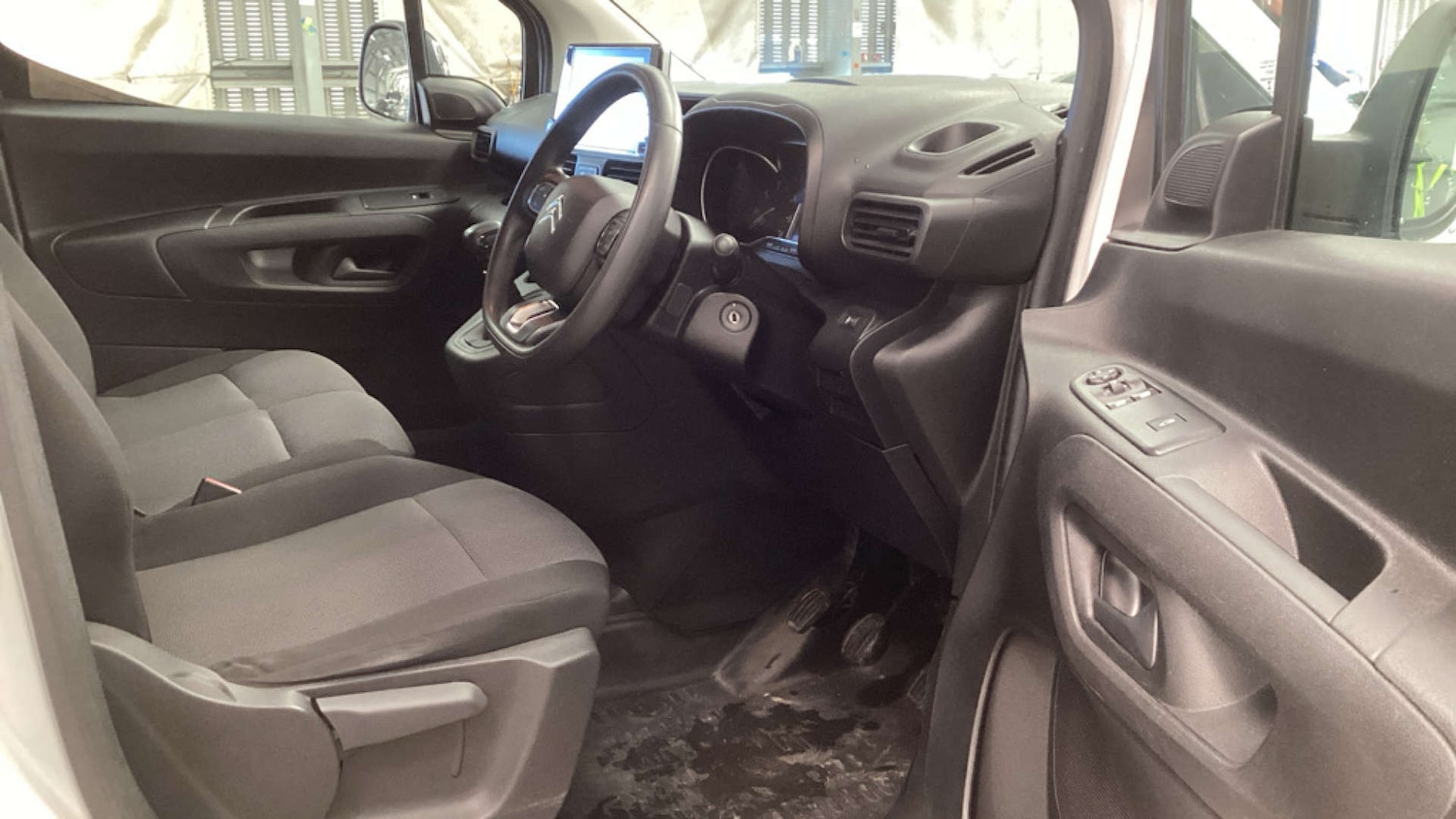 Used Citroen Berlingo 2023 for sale - 77837302: Photo 8